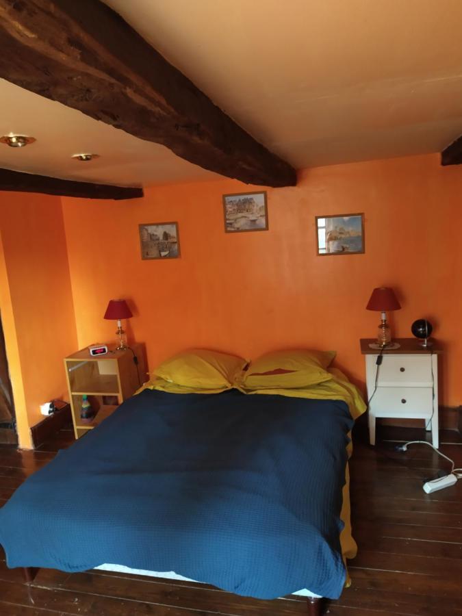 Maison En Granit Bleue Lanhelin Bagian luar foto
